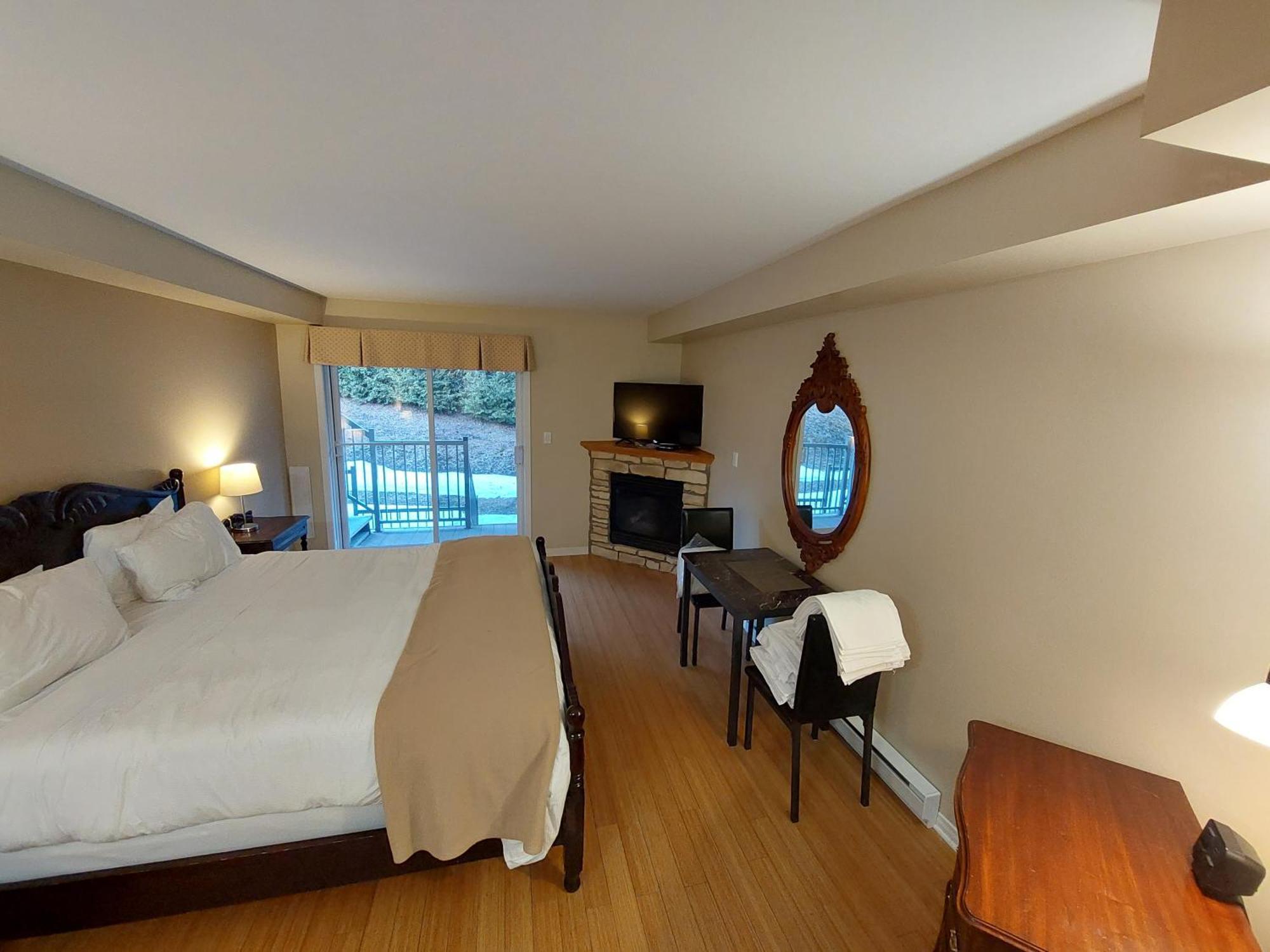 Studio-Hotel Villegiature Saint-Sauveur Piedmont Exterior foto